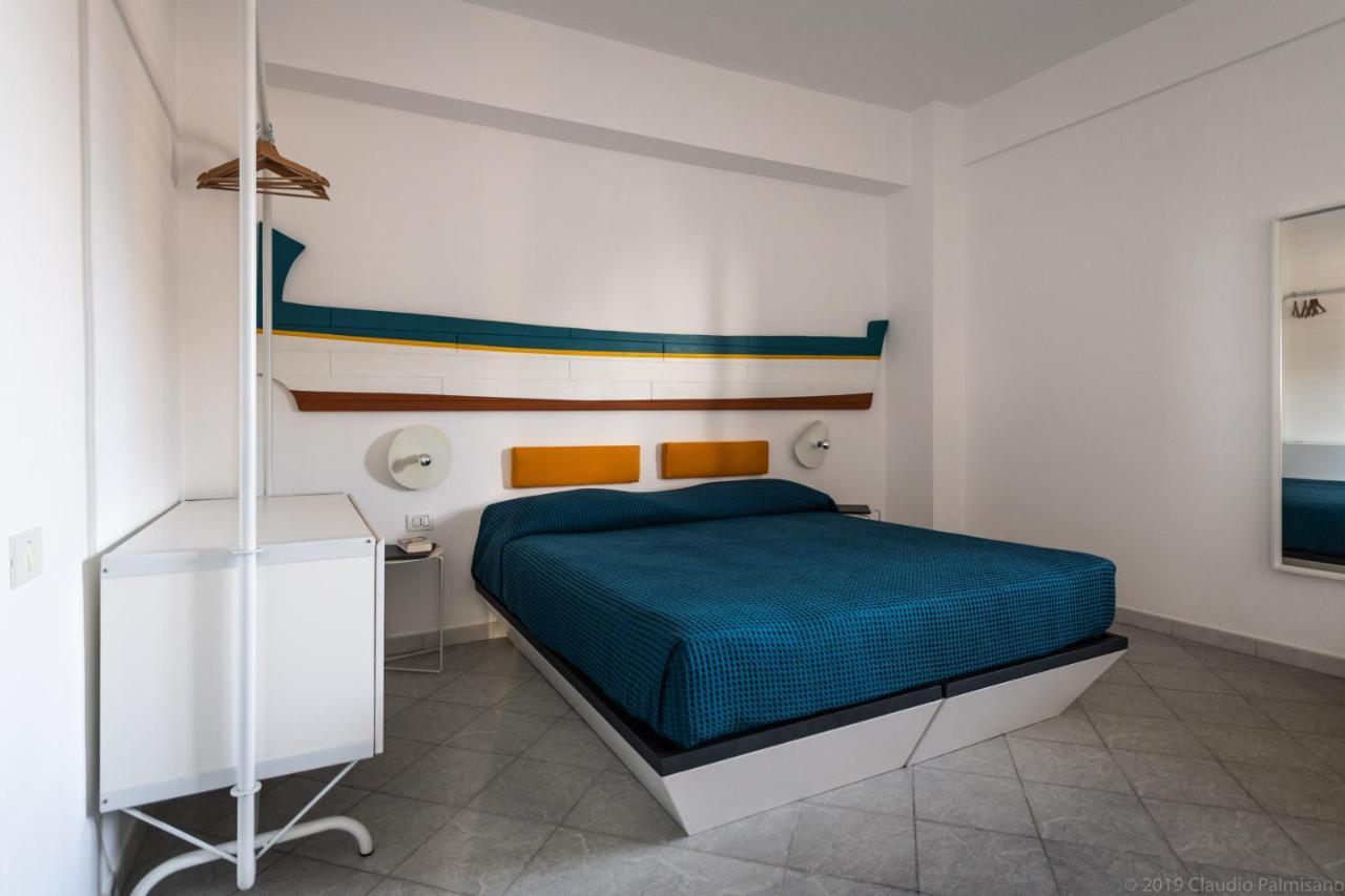 Hotel Pelaghea リノーザ エクステリア 写真